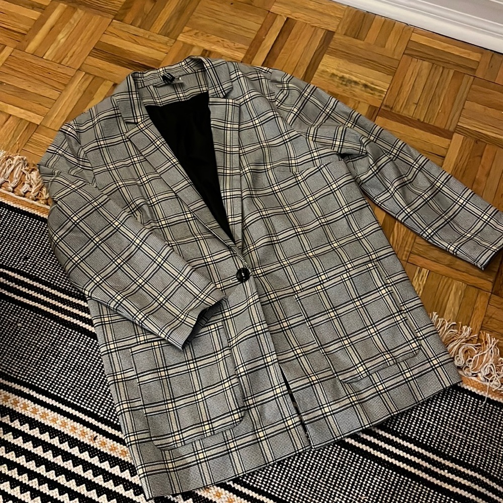 Plaid oversized one-button blazer